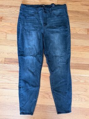 Fashion Nova Women's Black Faded Skinny Jeans